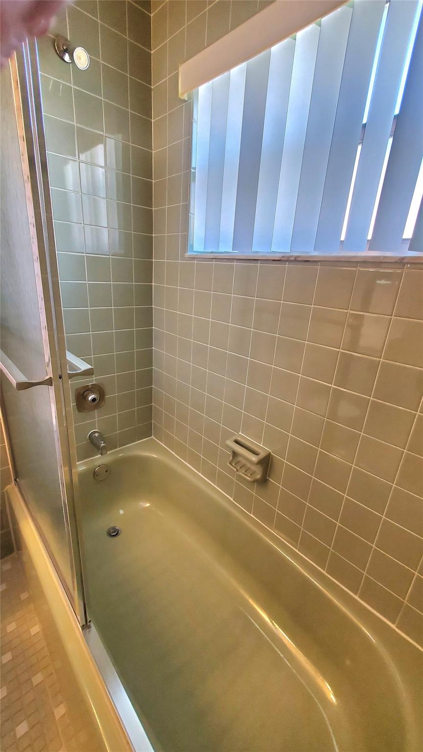 ISLES OF TAMARAC - Residential