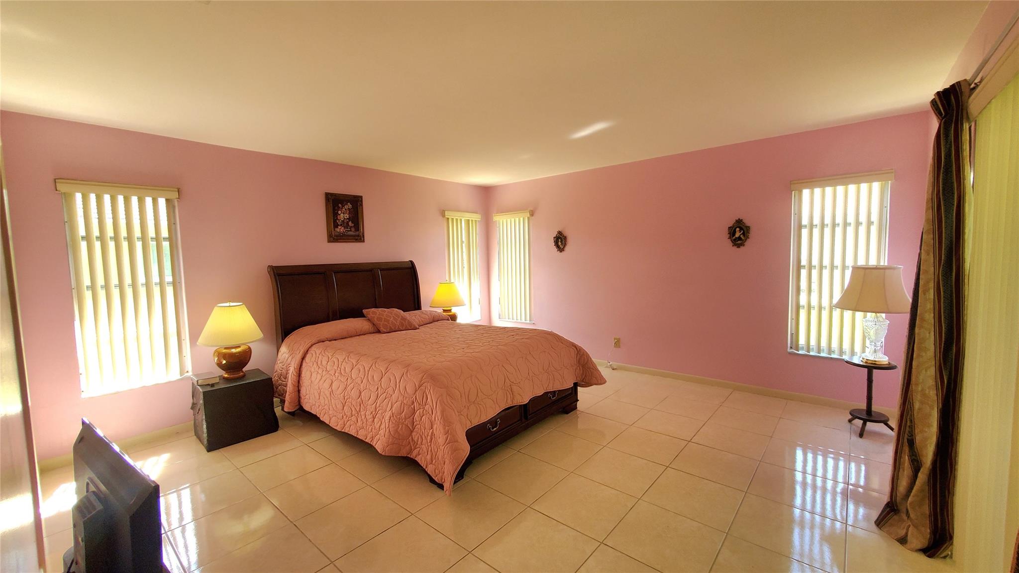 ISLES OF TAMARAC - Residential