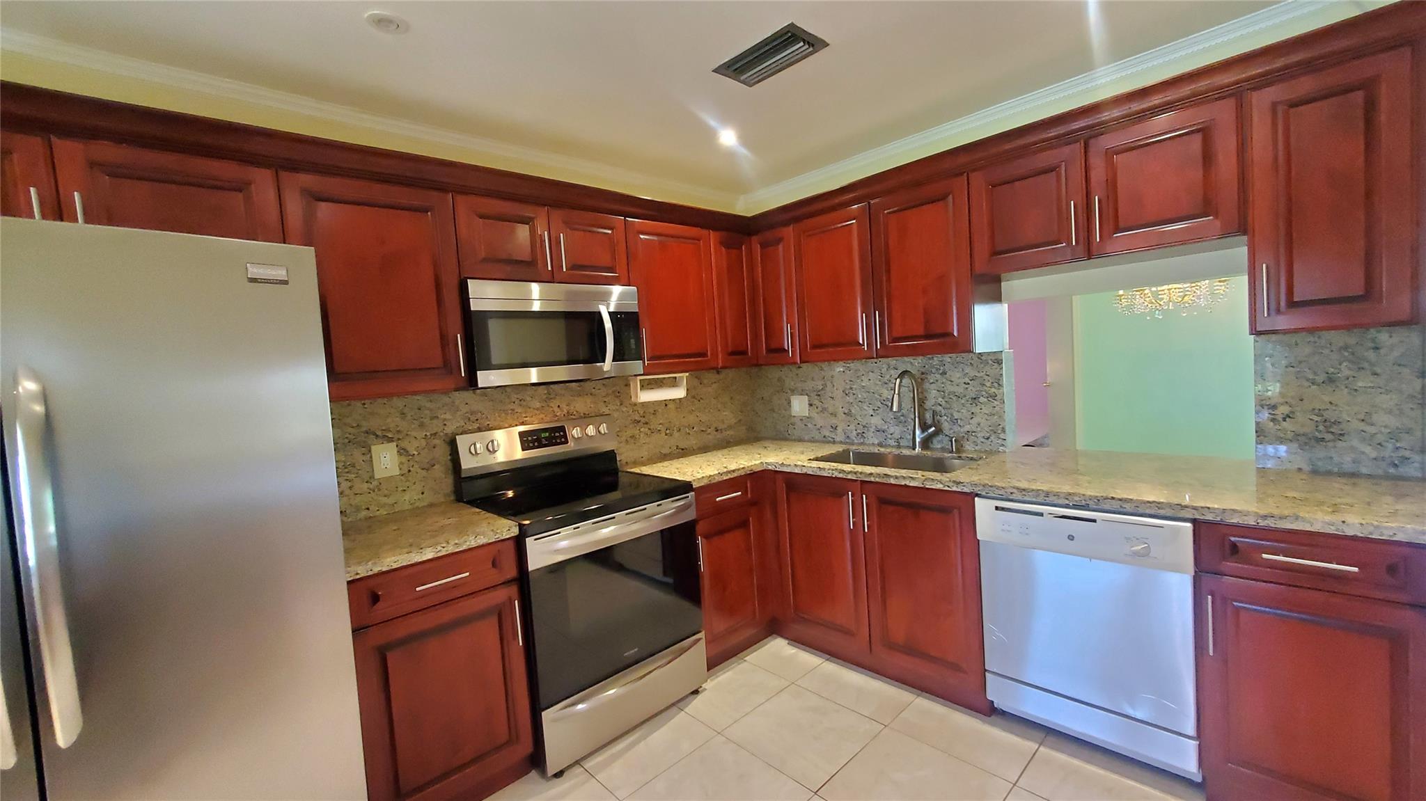 ISLES OF TAMARAC - Residential