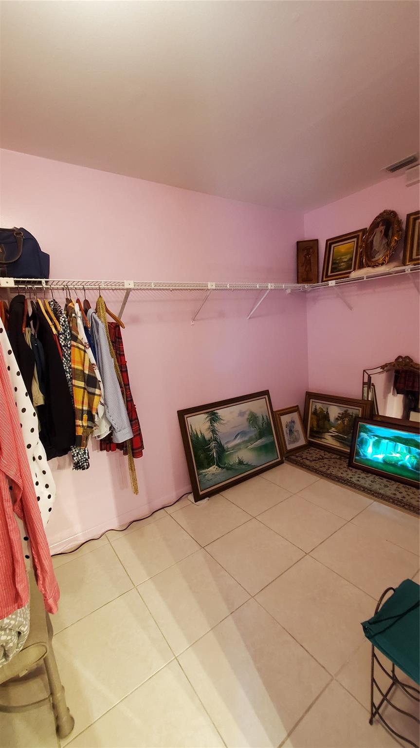 ISLES OF TAMARAC - Residential