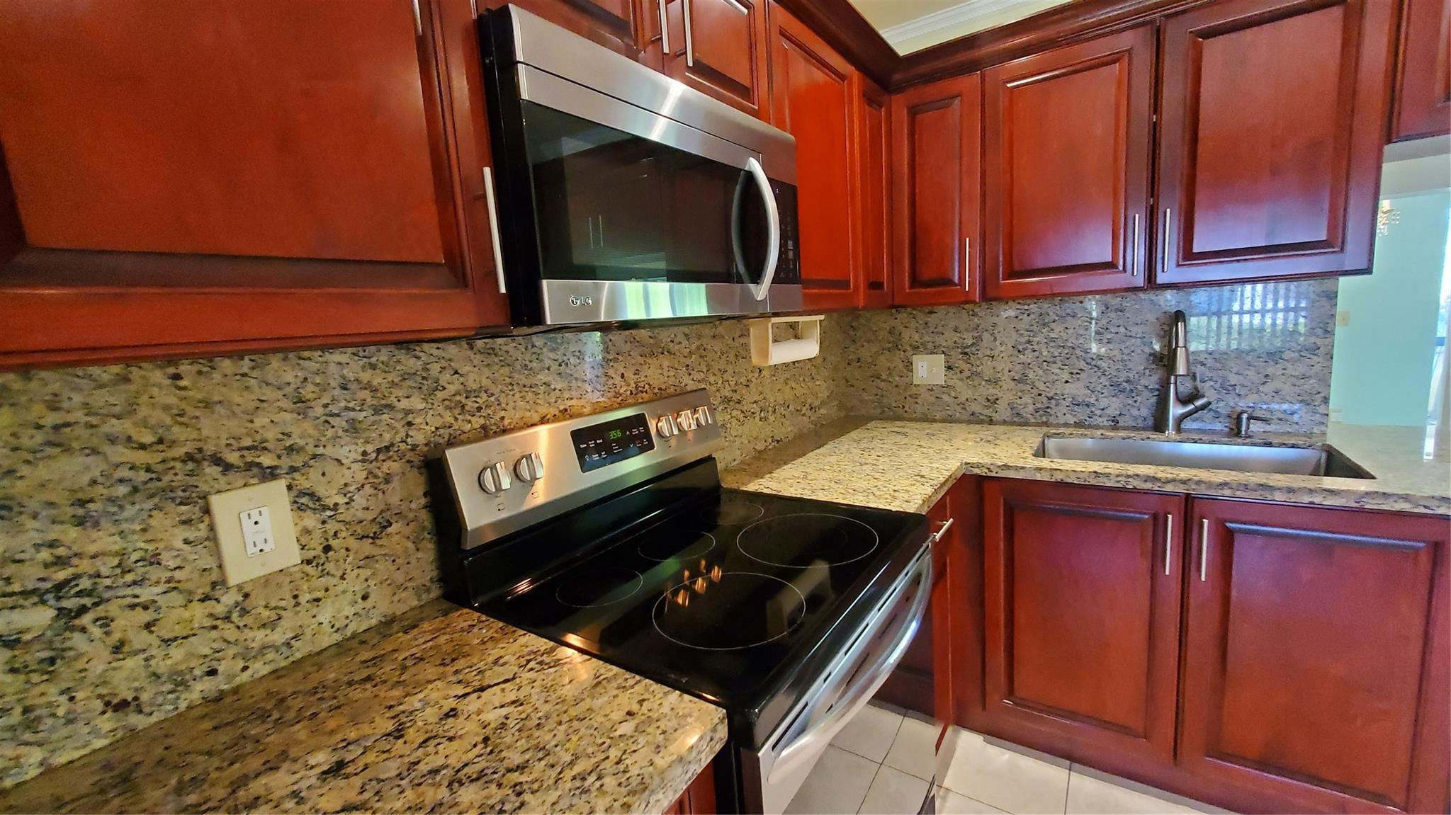 ISLES OF TAMARAC - Residential