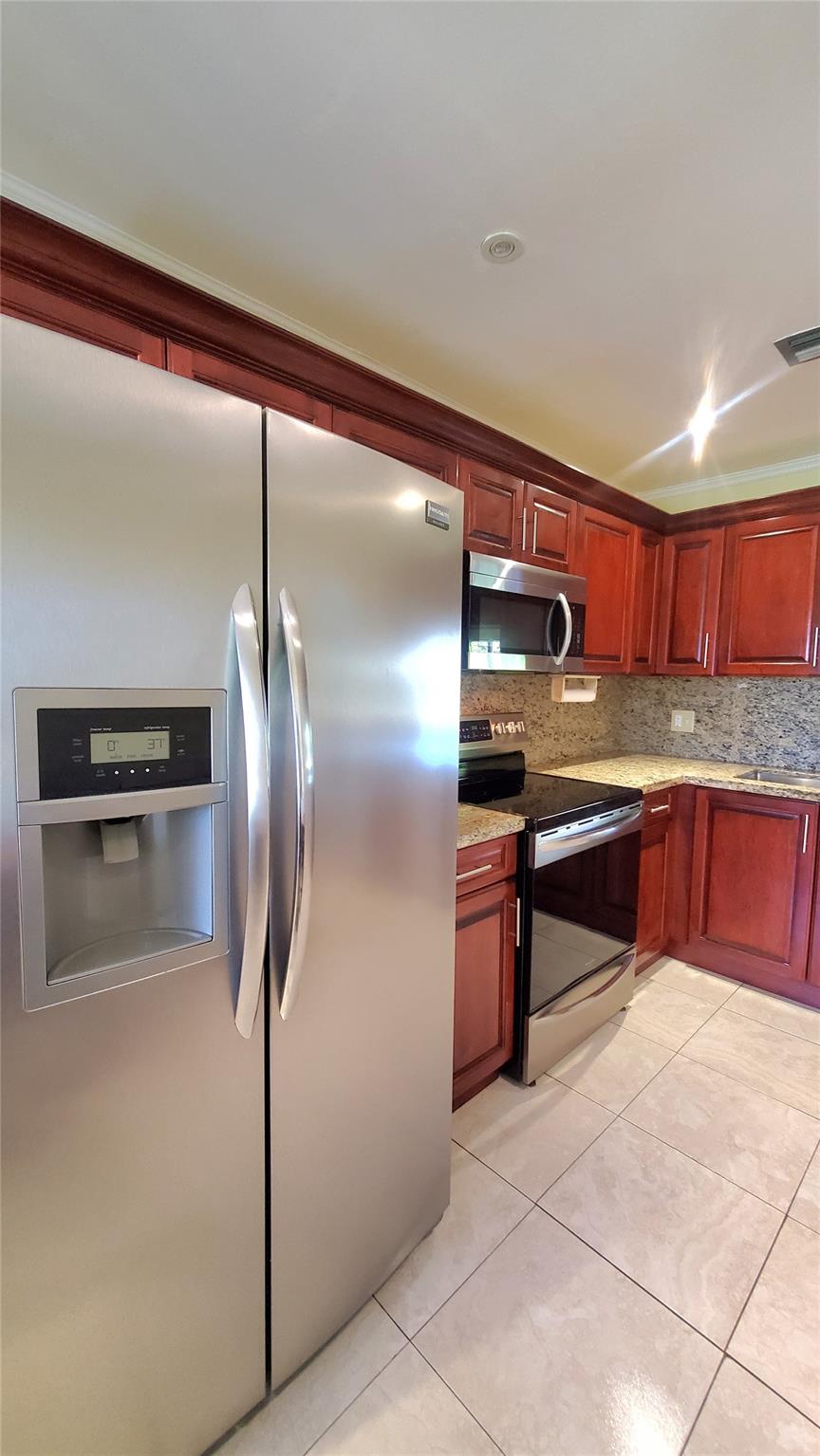 ISLES OF TAMARAC - Residential