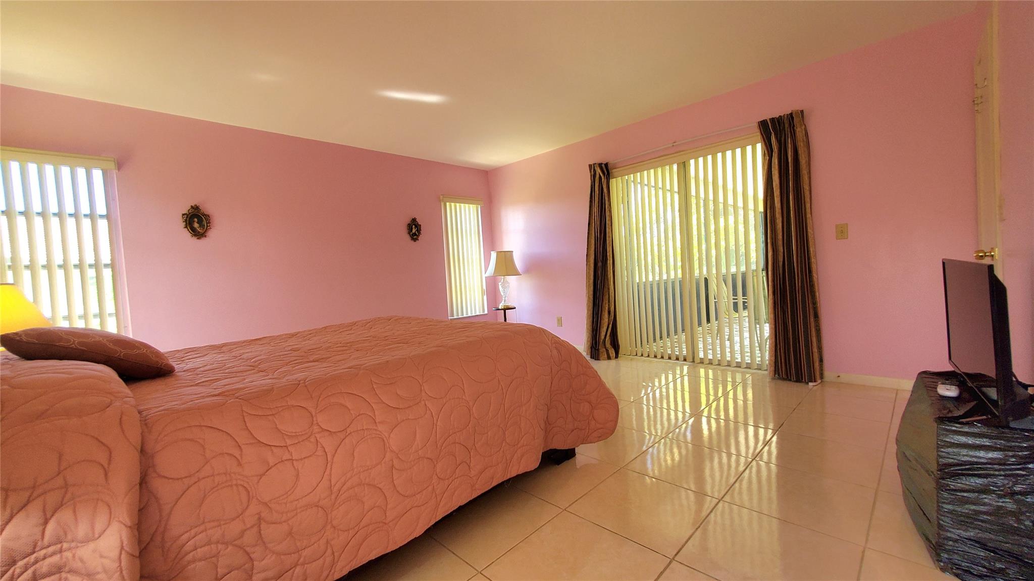 ISLES OF TAMARAC - Residential