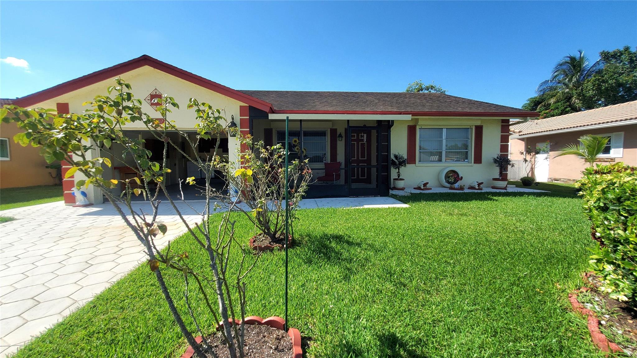 ISLES OF TAMARAC - Residential