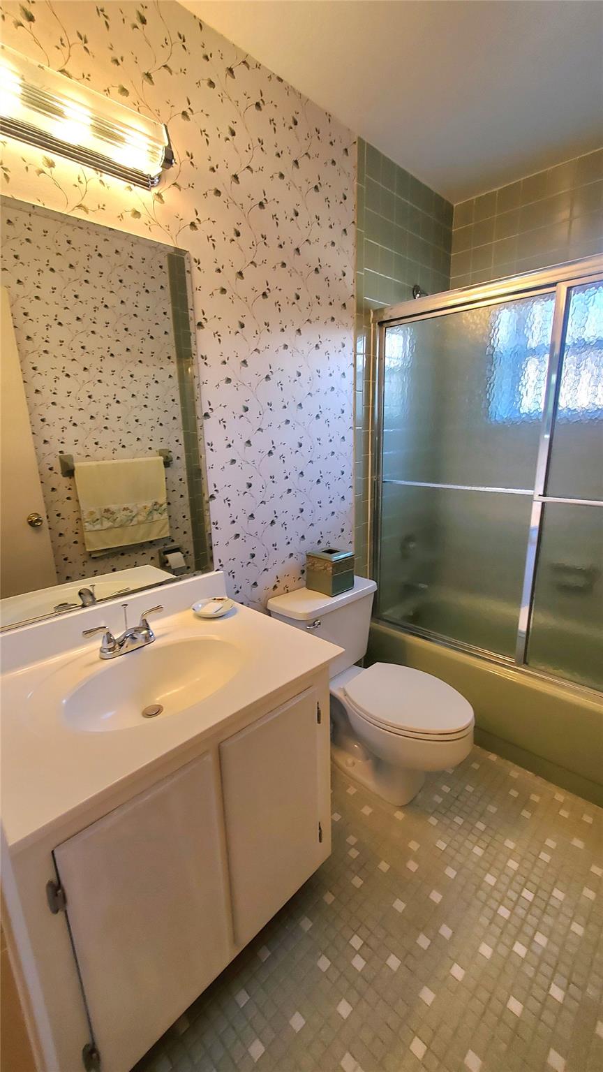 ISLES OF TAMARAC - Residential