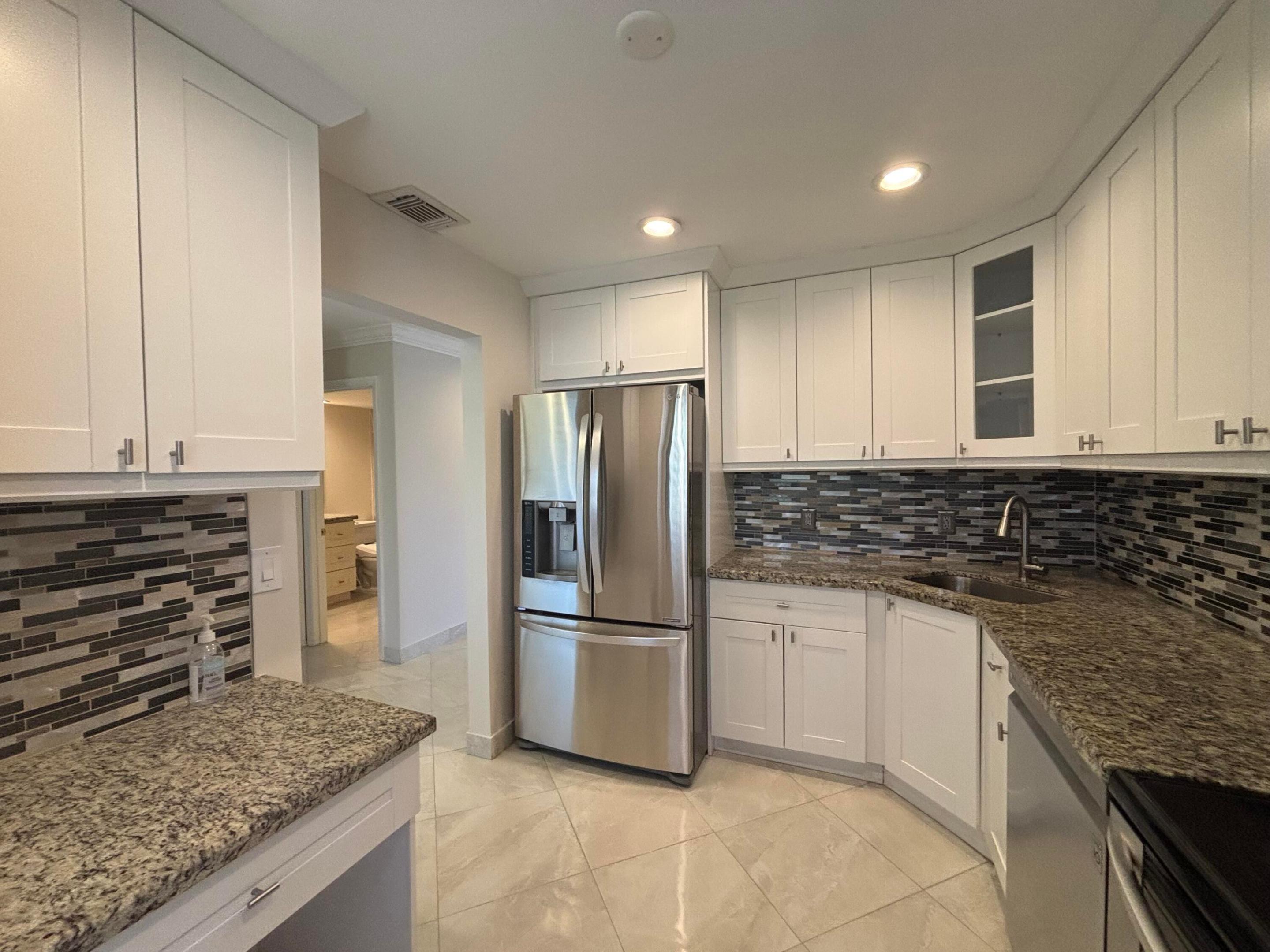 GLADES OF BOCA LAGO CONDO - Residential