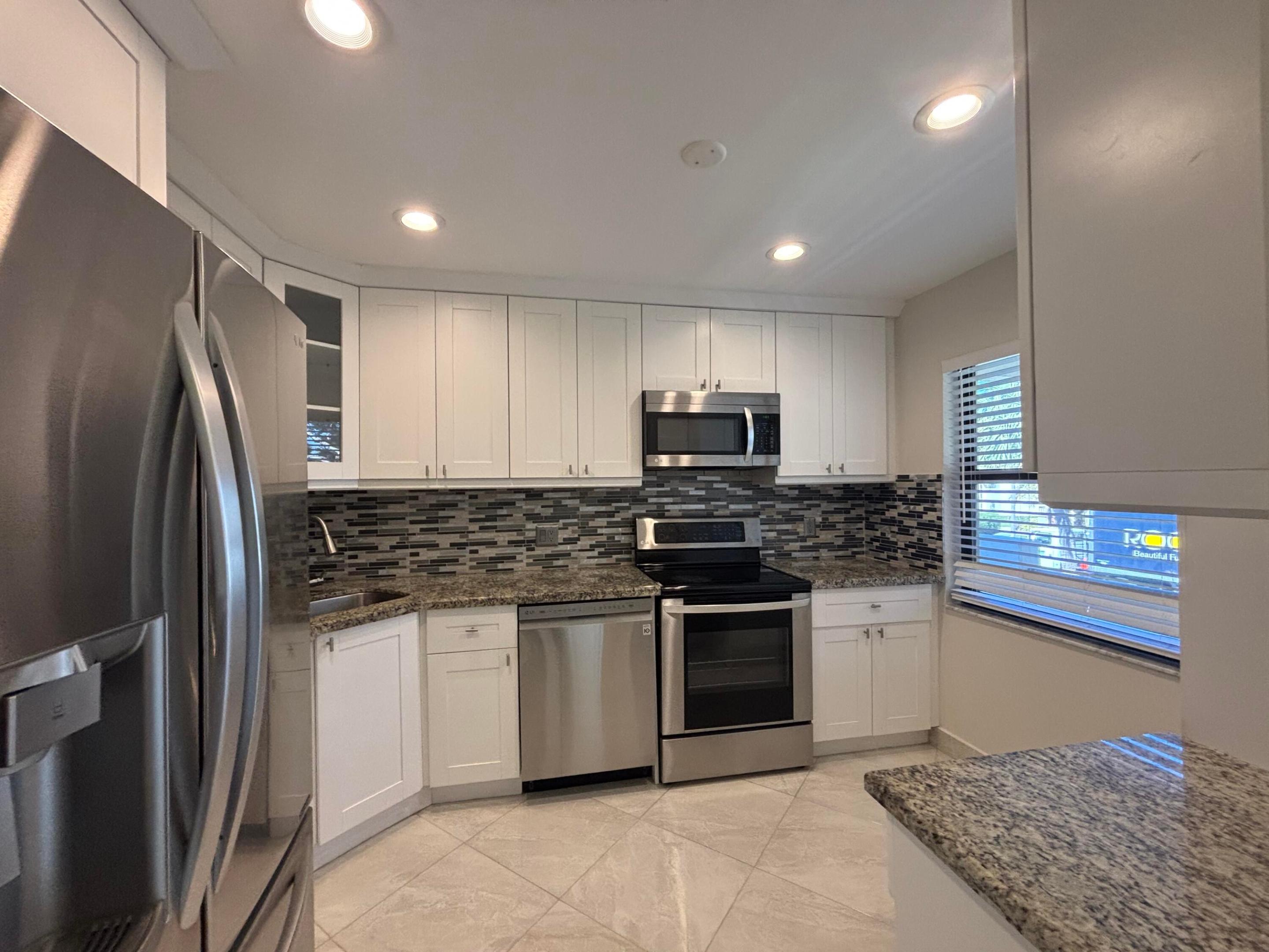 GLADES OF BOCA LAGO CONDO - Residential