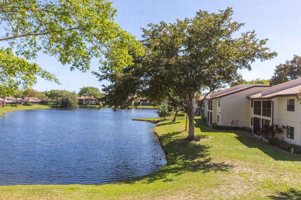 Photo of 21851 Arriba Real Real #L, Boca Raton, FL 33433 (MLS # R11167193)
