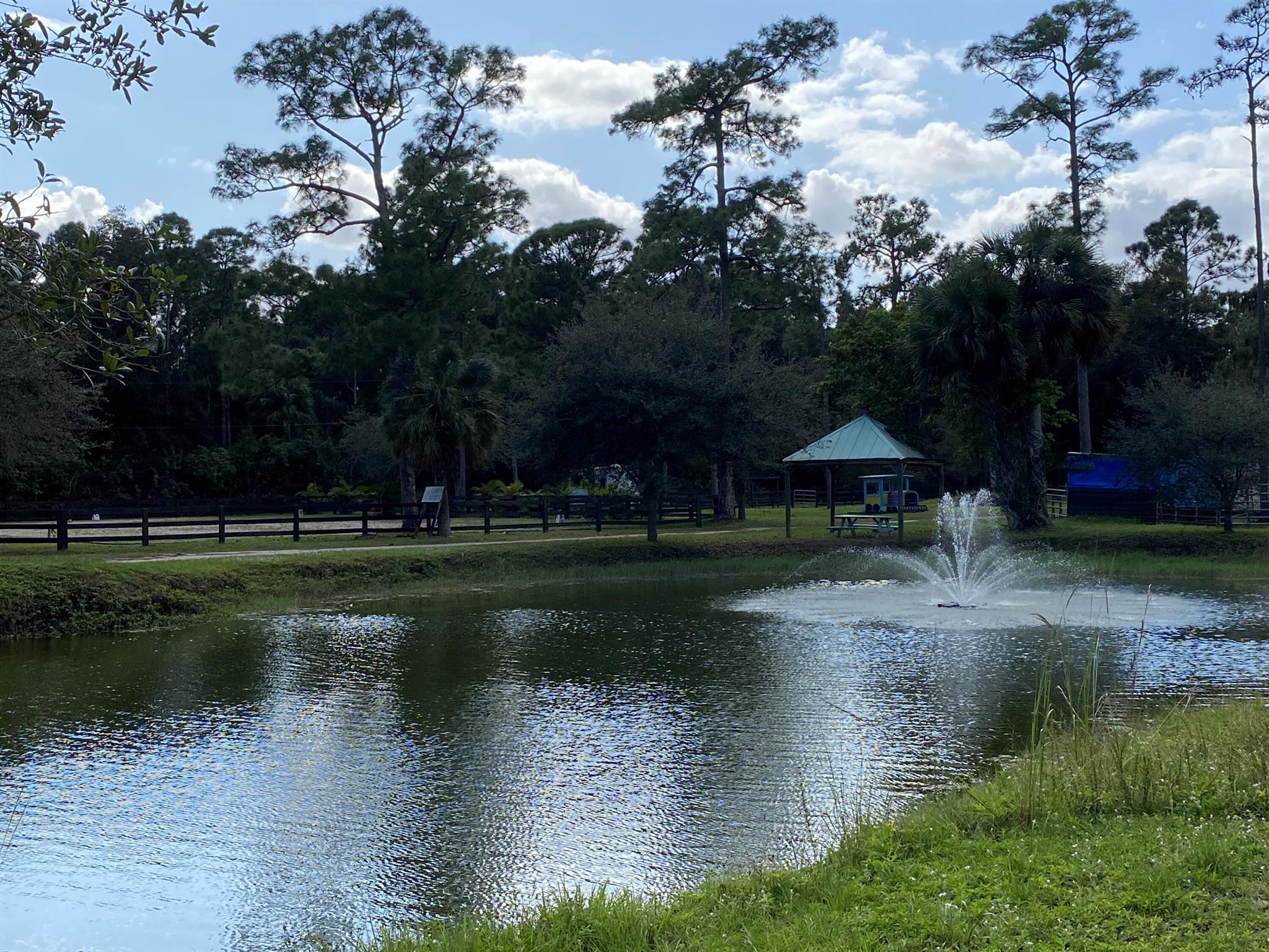 LOXAHATCHEE GROVES - Residential Lease