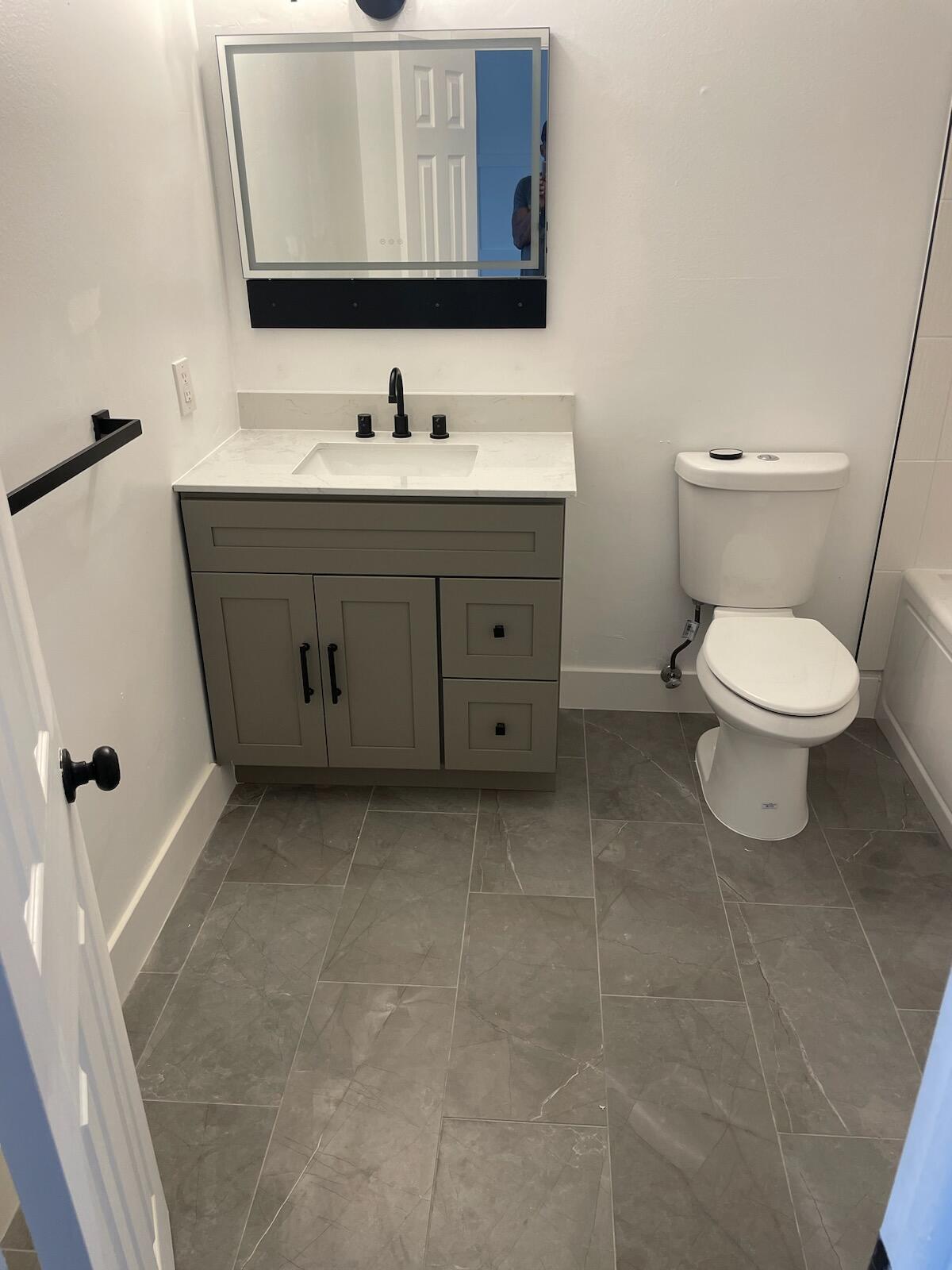 VALENCIA VILLAGE CONDO PHASE I - Residential