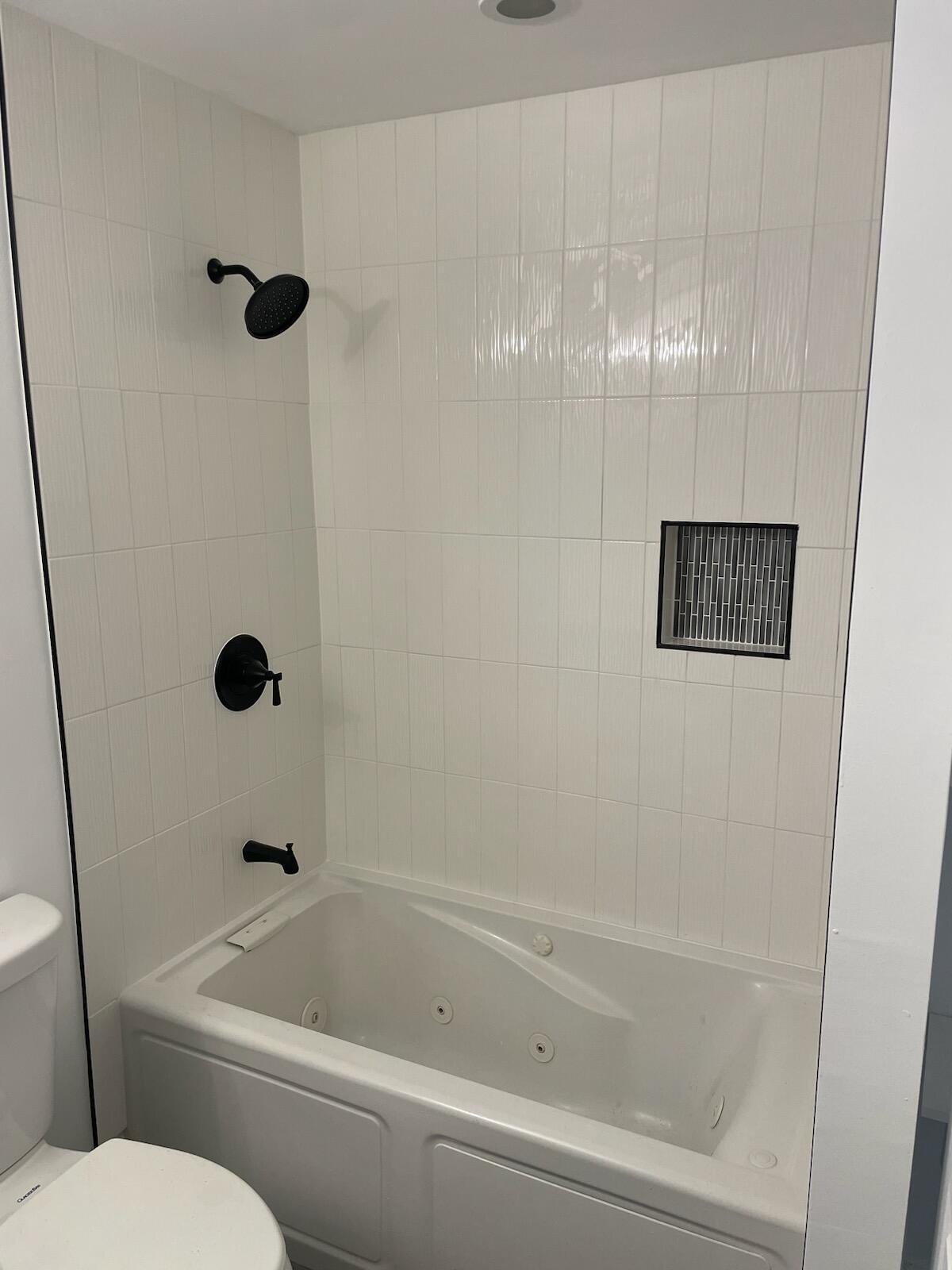 VALENCIA VILLAGE CONDO PHASE I - Residential