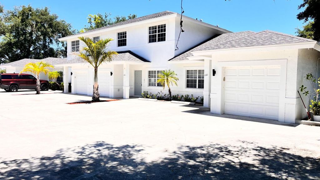 Photo of 1434 Hawthorne Place, Wellington, FL 33414 (MLS # B26026974)