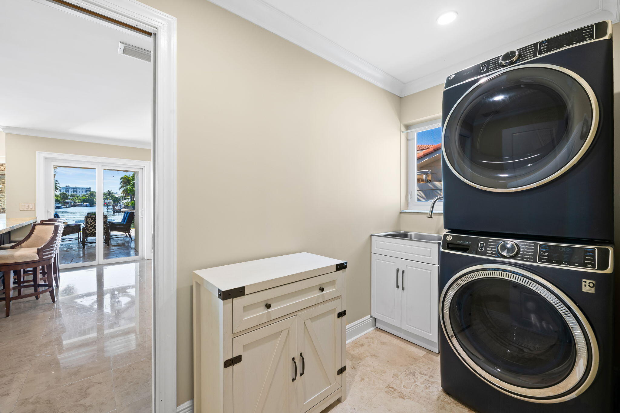 LANDINGS FIRST SEC - Residential