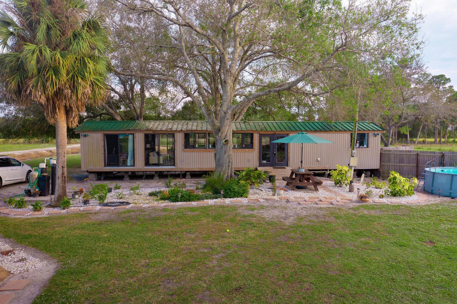 METES AND BOUNDS - Residential