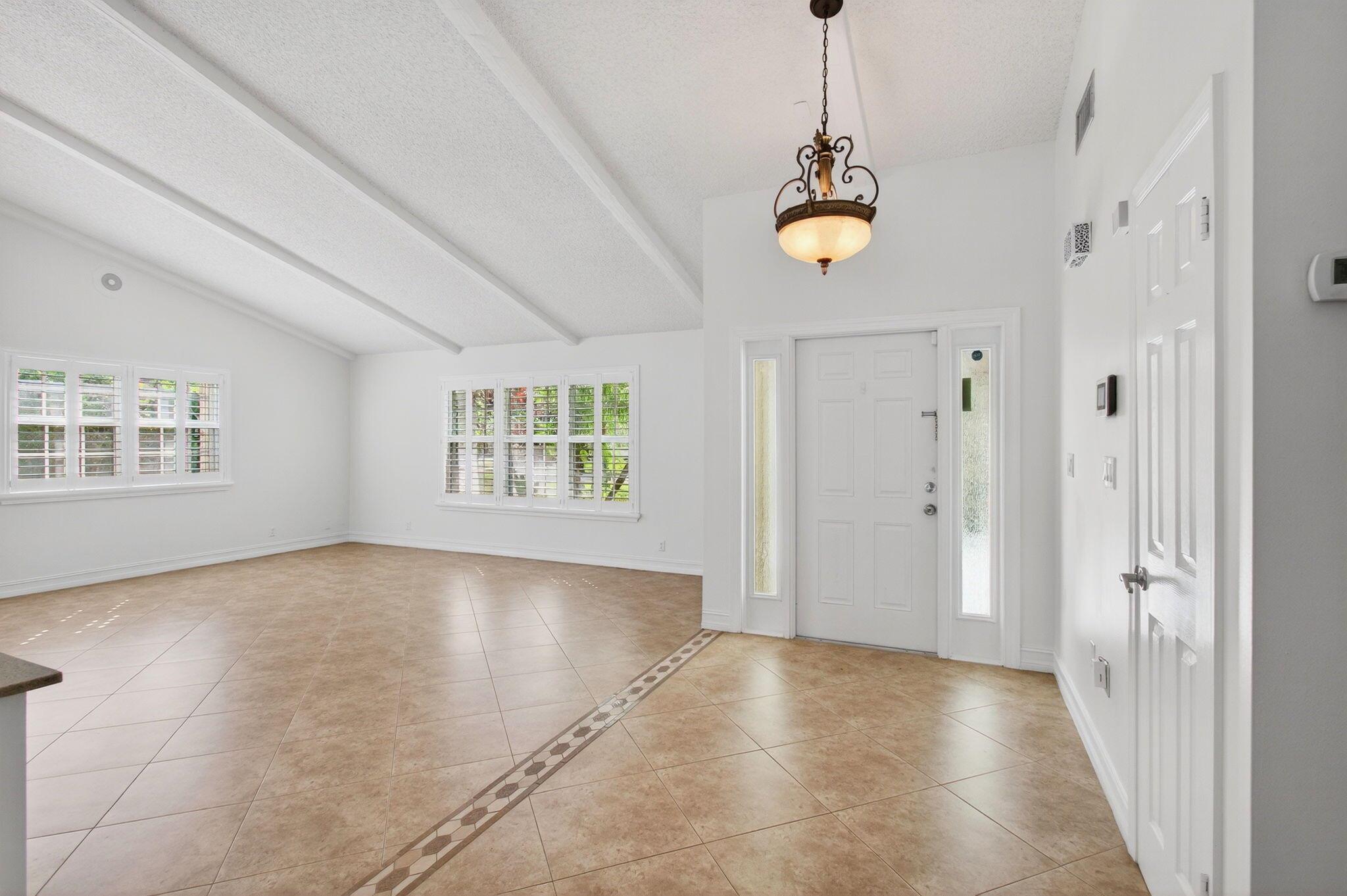 FLA MANGO ESTATES AS - Residential