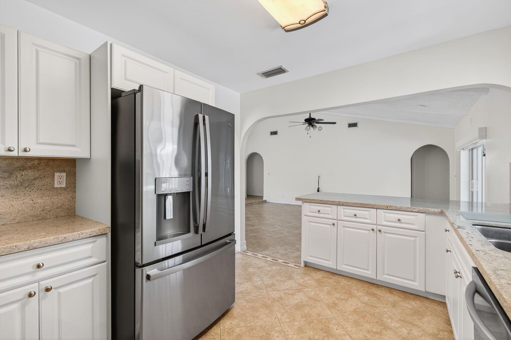 FLA MANGO ESTATES AS - Residential