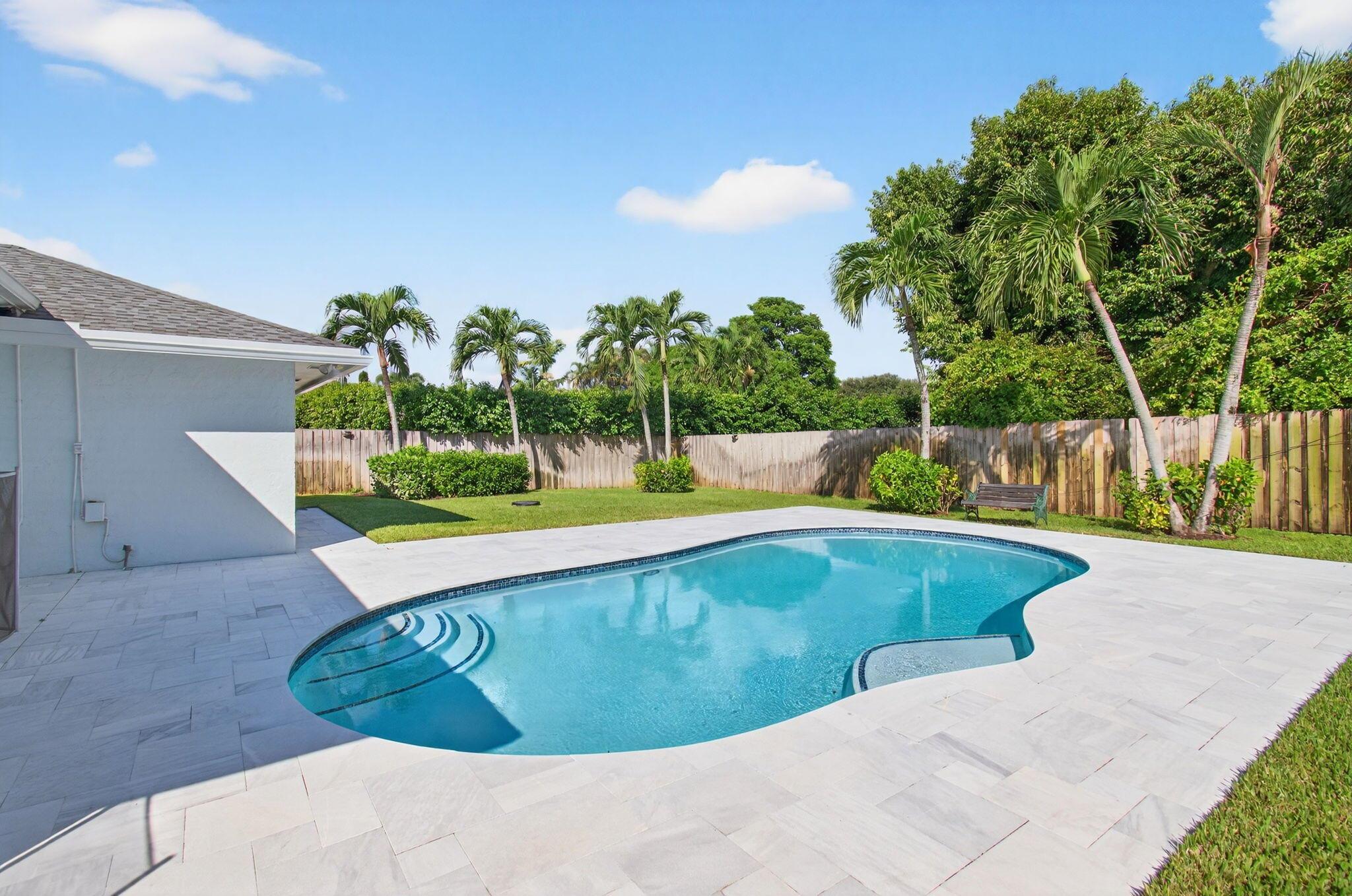 FLA MANGO ESTATES AS - Residential