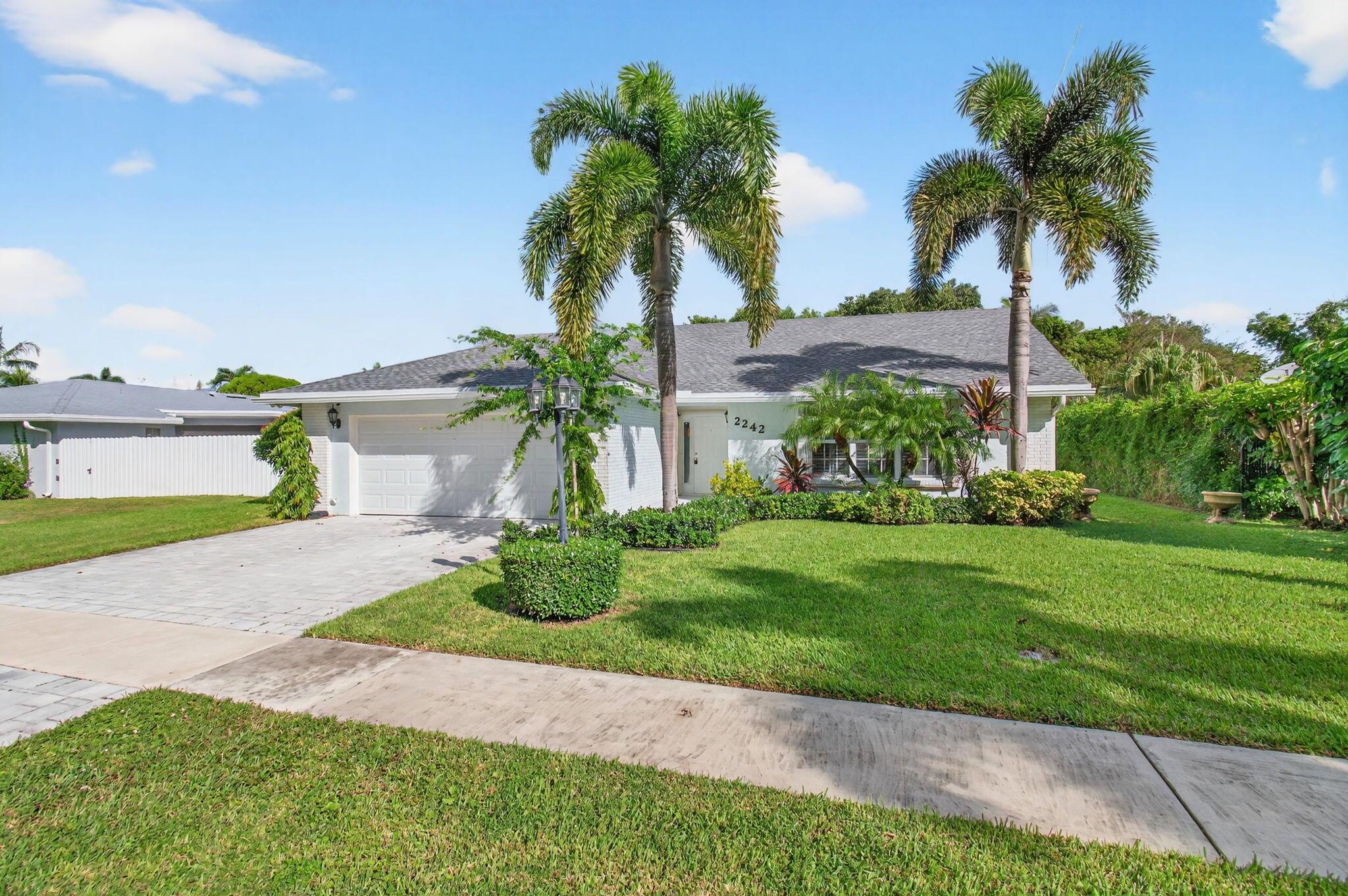 FLA MANGO ESTATES AS - Residential