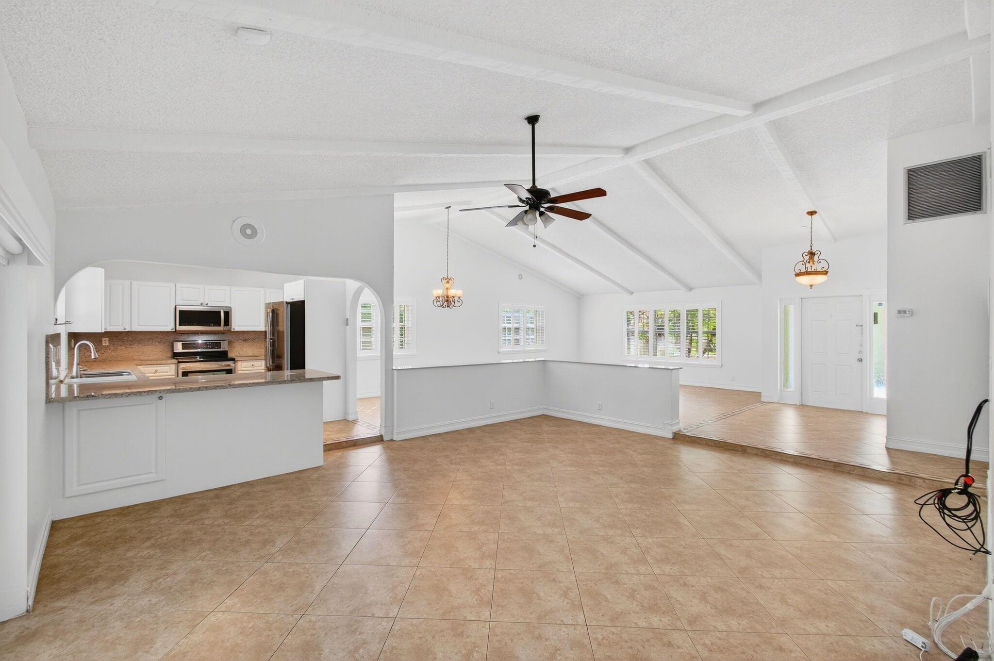 FLA MANGO ESTATES AS - Residential