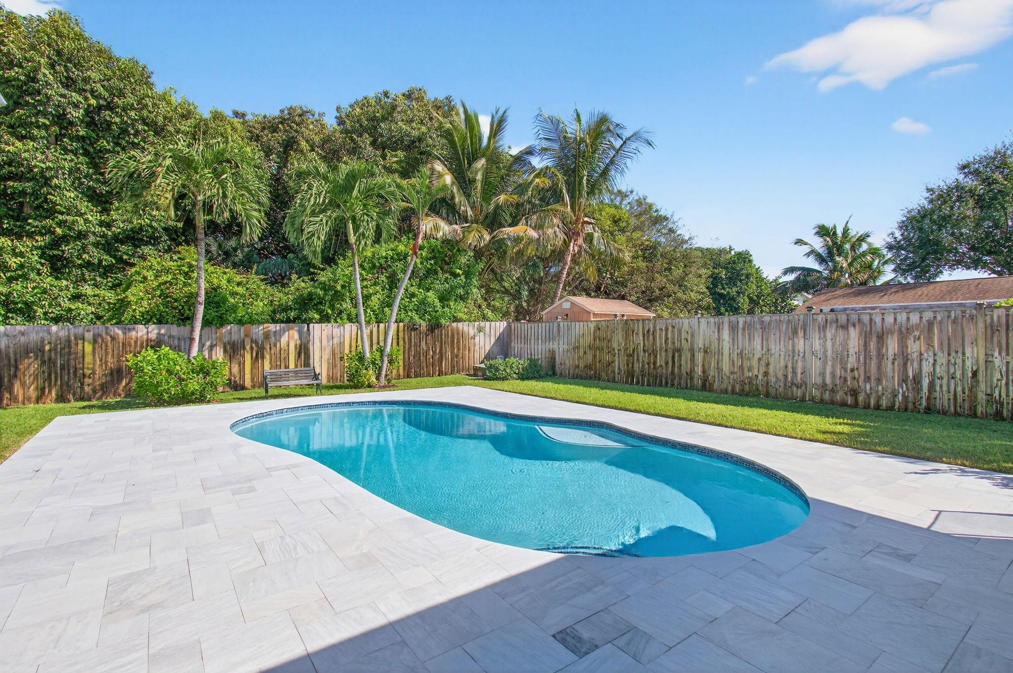 FLA MANGO ESTATES AS - Residential