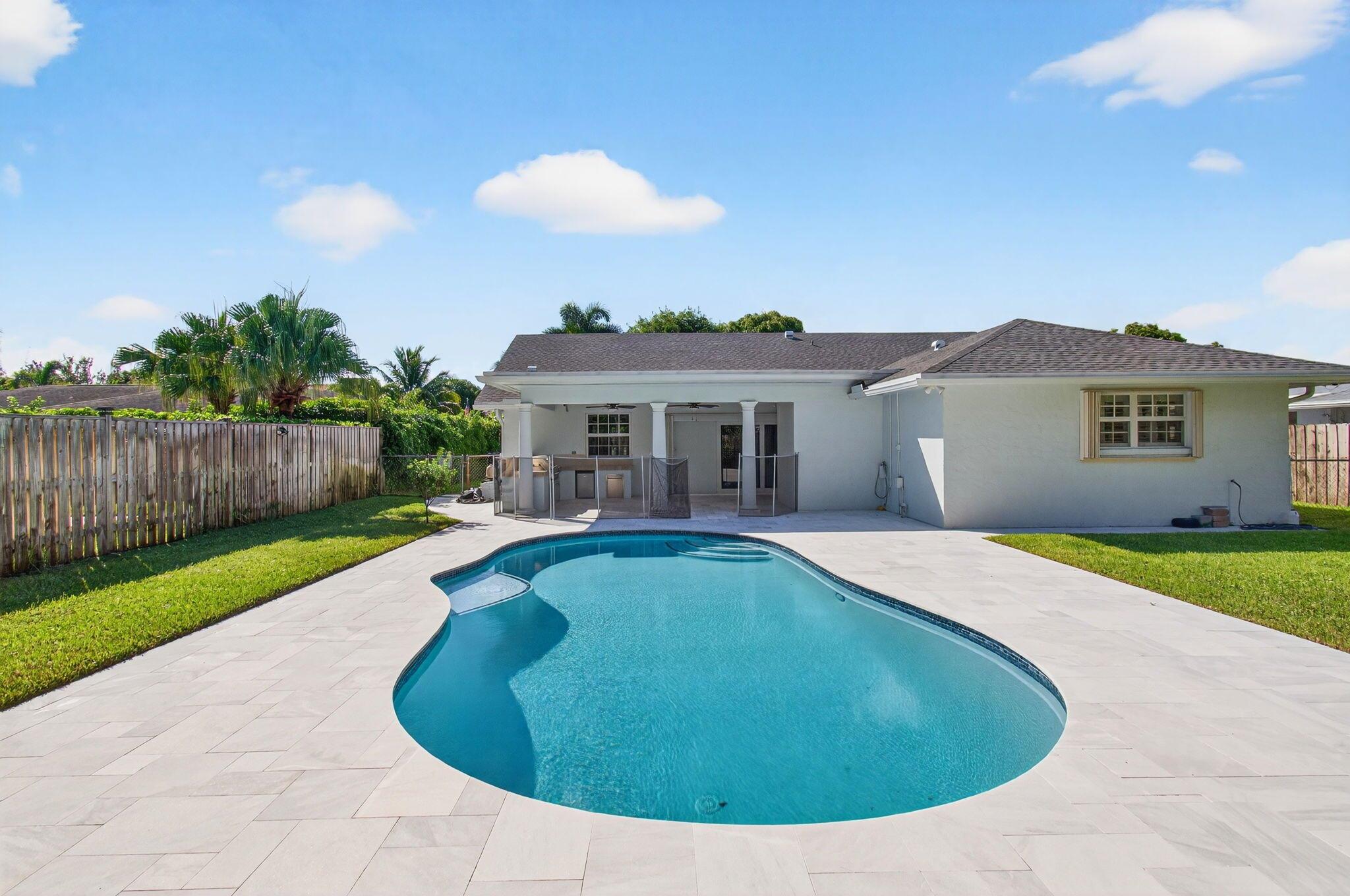 FLA MANGO ESTATES AS - Residential