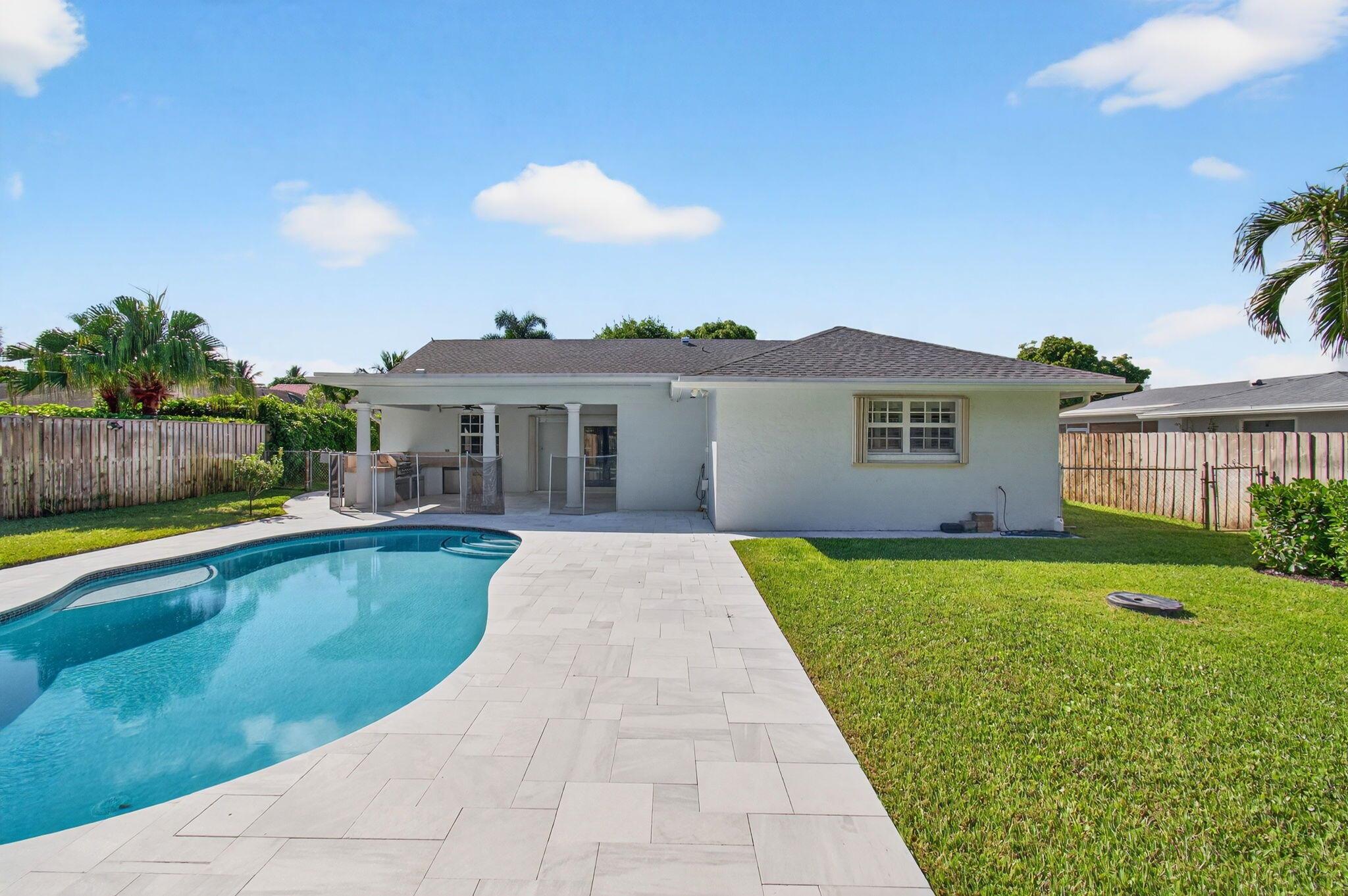 FLA MANGO ESTATES AS - Residential