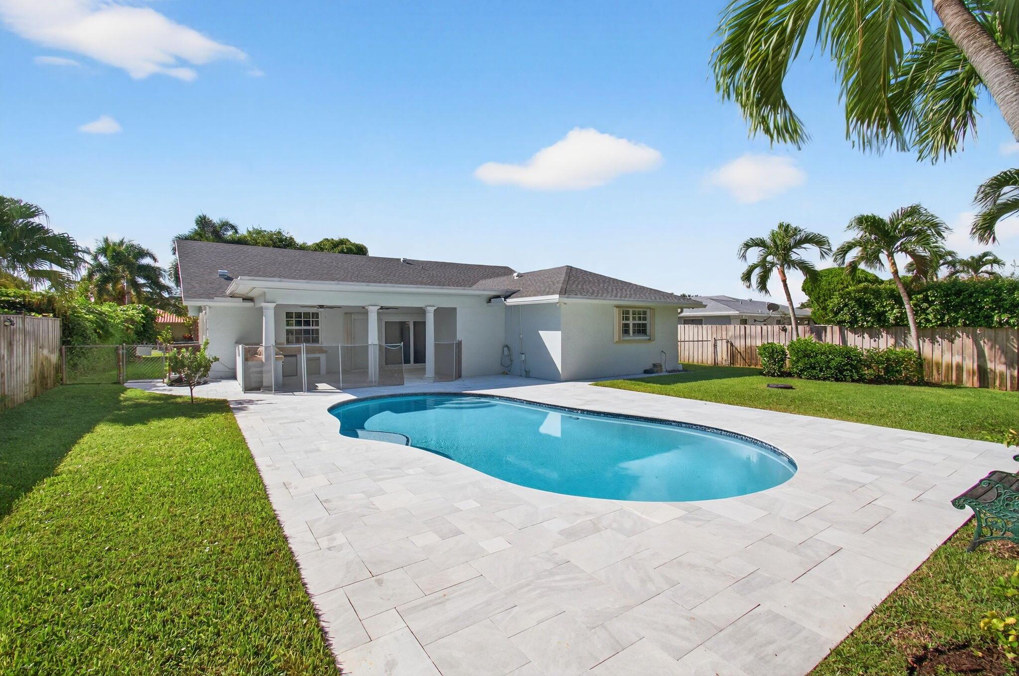 FLA MANGO ESTATES AS - Residential