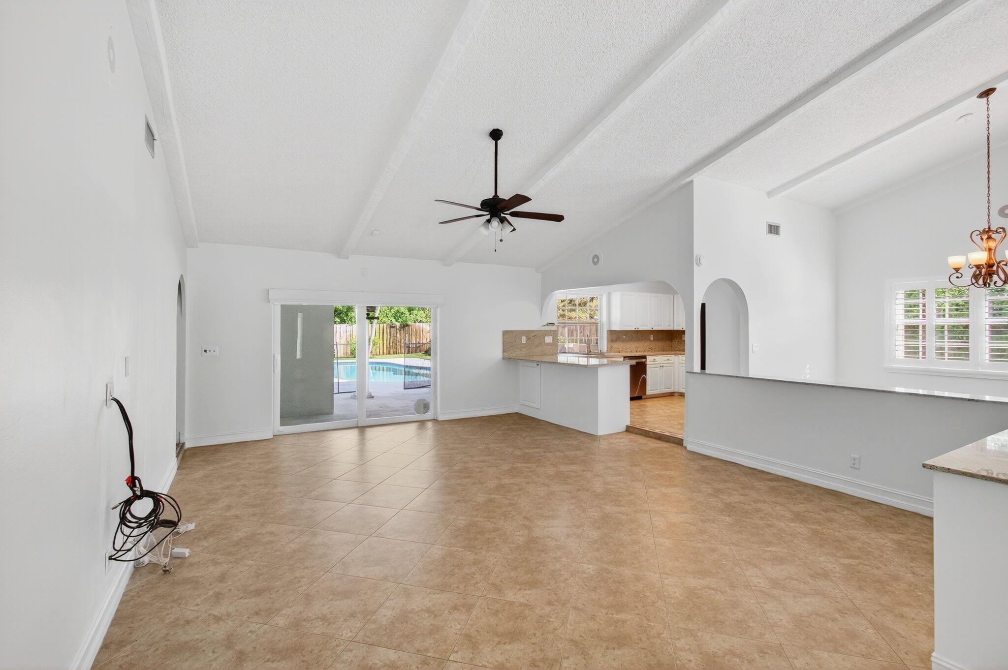 FLA MANGO ESTATES AS - Residential