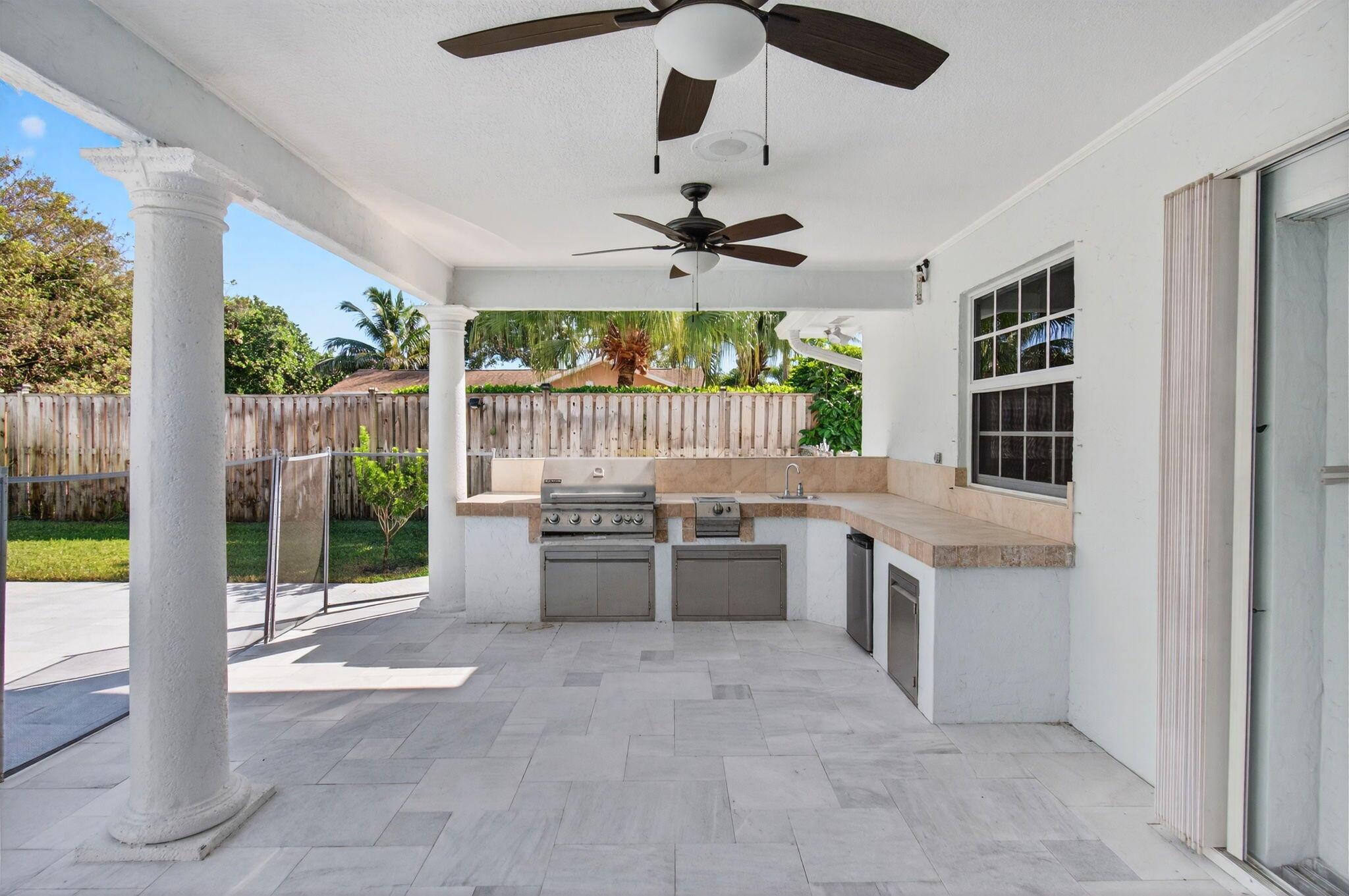 FLA MANGO ESTATES AS - Residential