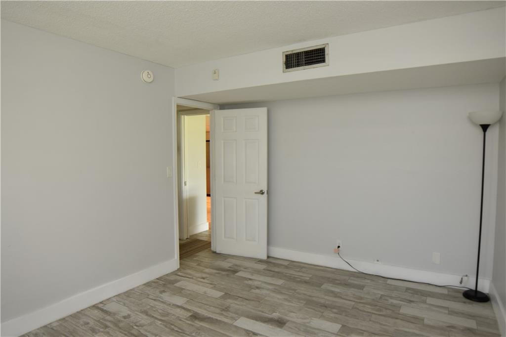 PALM-AIRE - Residential