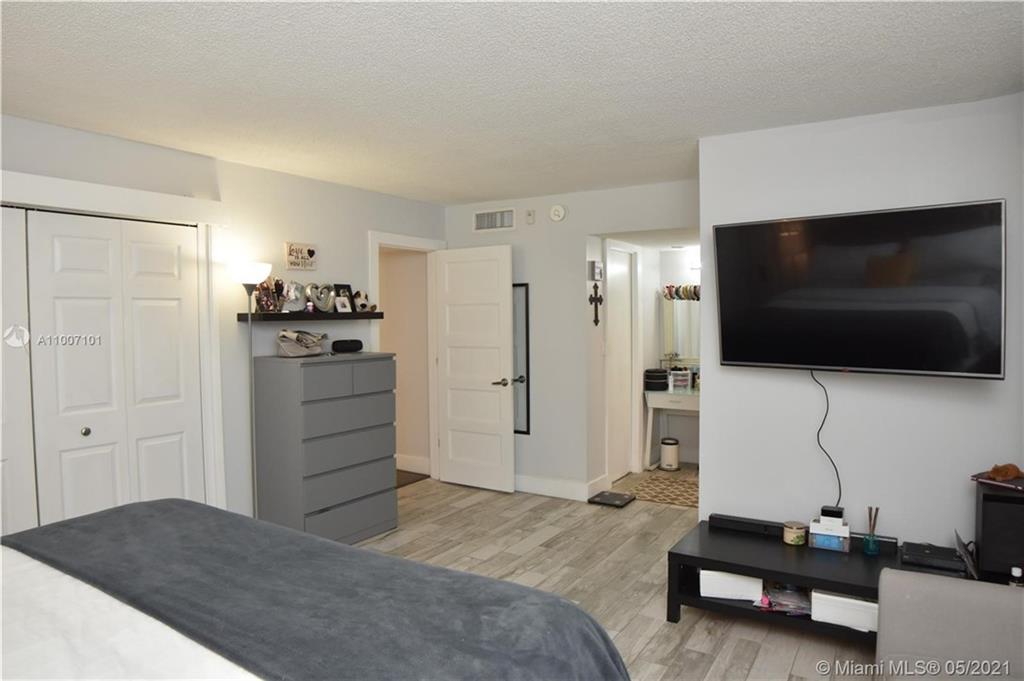 PALM-AIRE - Residential