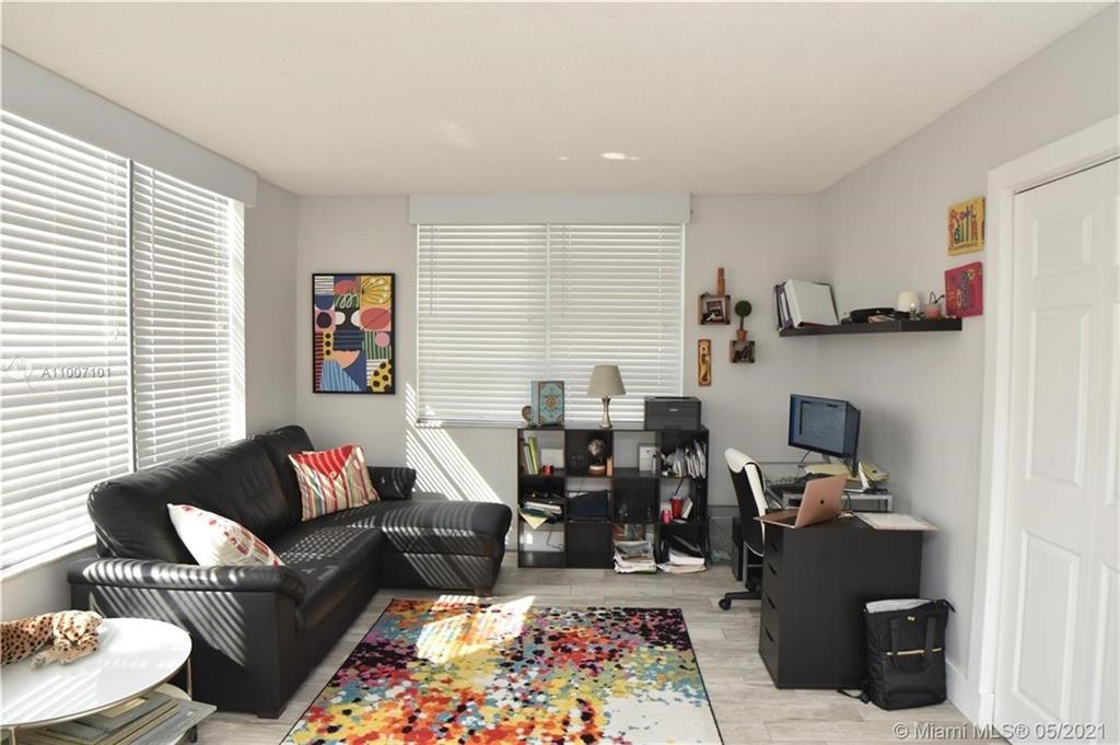 PALM-AIRE - Residential