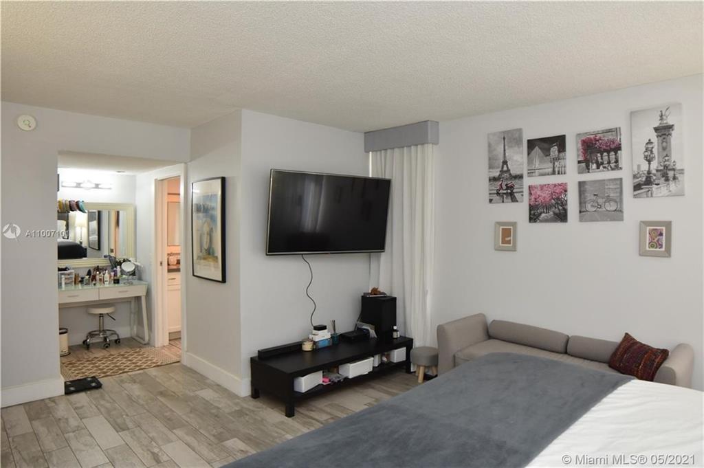 PALM-AIRE - Residential