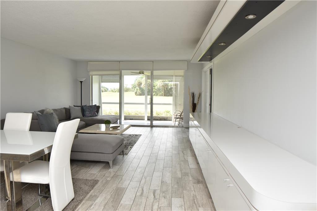 PALM-AIRE - Residential