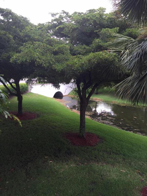 ANDROS VILLAGE E CONDO - Residential