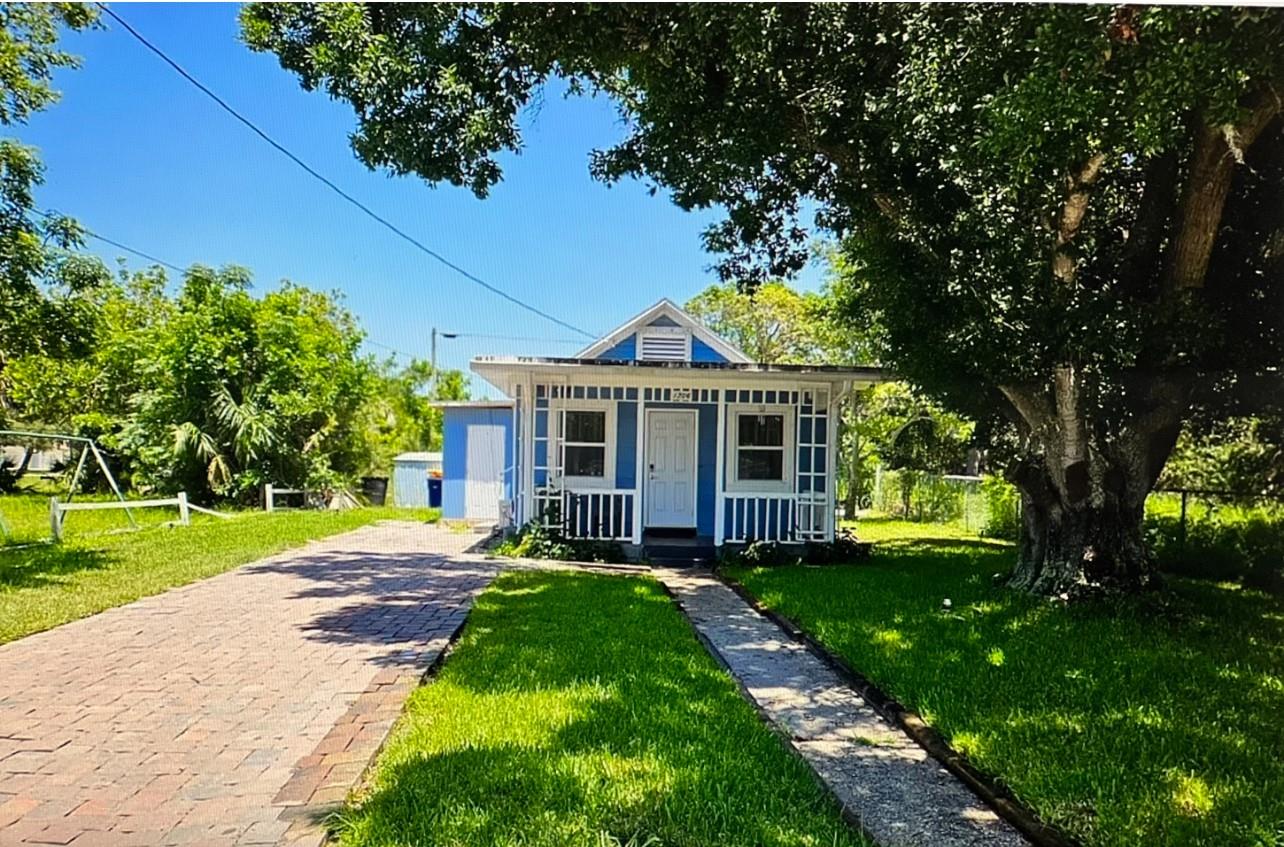 Charming 1/1 single-family home in Fort Pierce, St. Lucie County! This impeccably maintained 812 SF residence sits on a generous 6,325 SF lot. Features include gas stove, gas water heater, gas dryer, dishwasher, and a spacious living & separate dining room. The roomy bedroom boasts a walk-in closet and a beautifully updated bathroom. Enjoy the convenience of a laundry room and the tranquility of a quiet residential neighborhood. Relax or entertain in the spacious patio—perfect for summer fun or cozy winter nights around a firepit! A true gem—schedule your showing today!