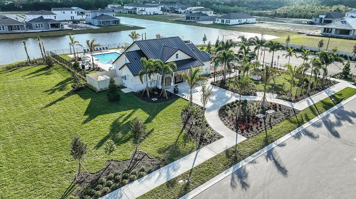 VERANDA OAKS - Residential