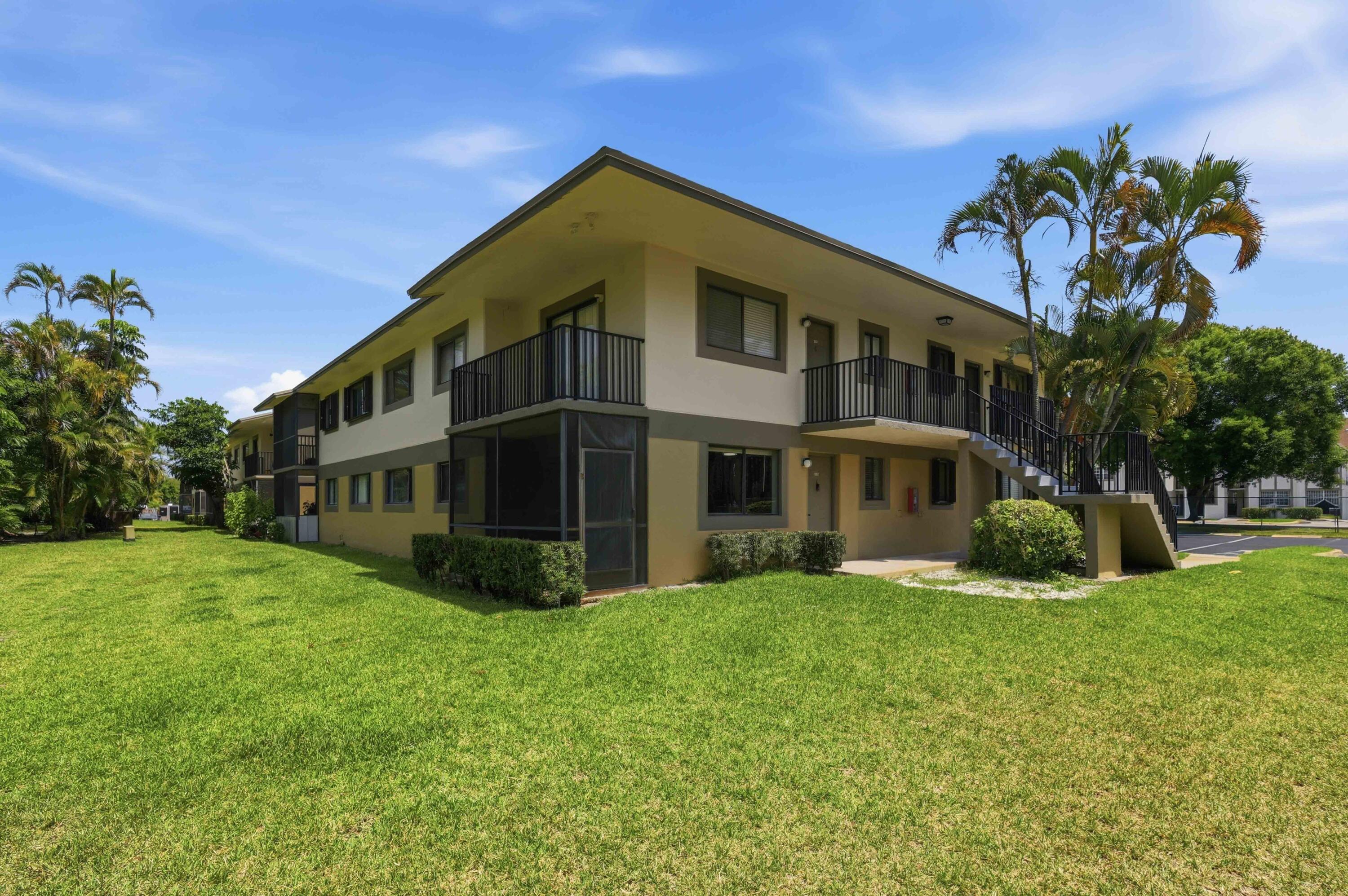 TIVOLI TRACE CONDO NO 7 - Residential