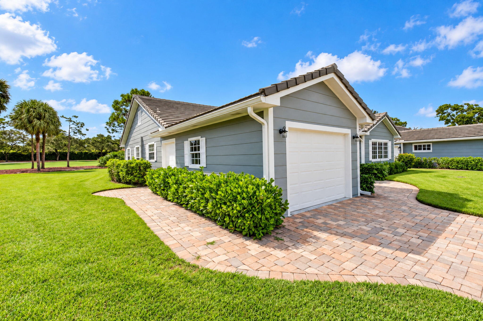 7 Holly Drive
