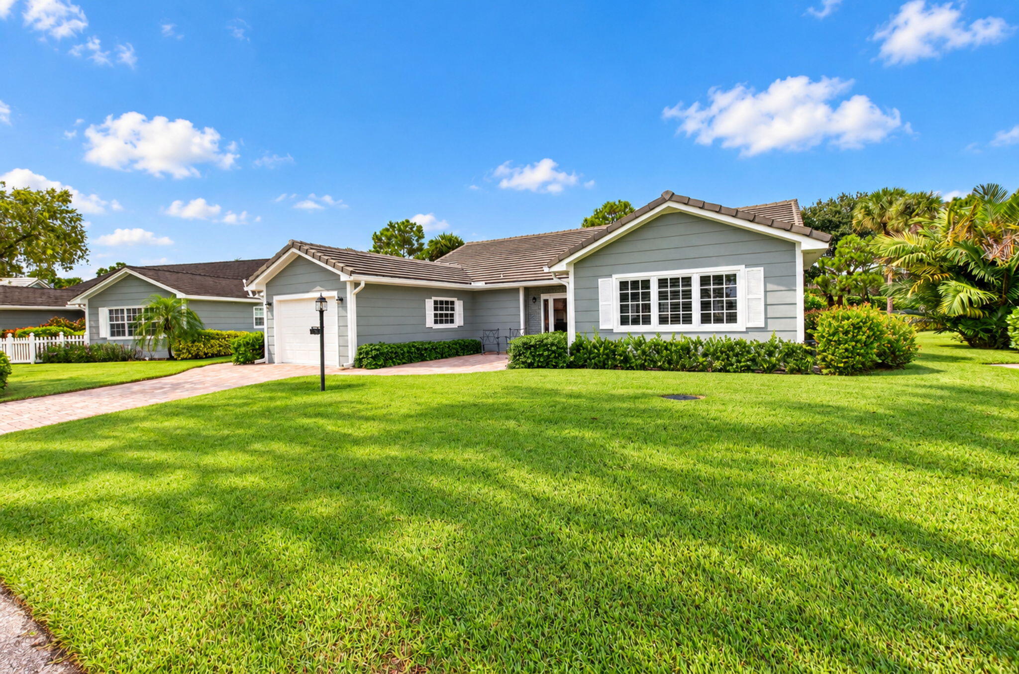7 Holly Drive