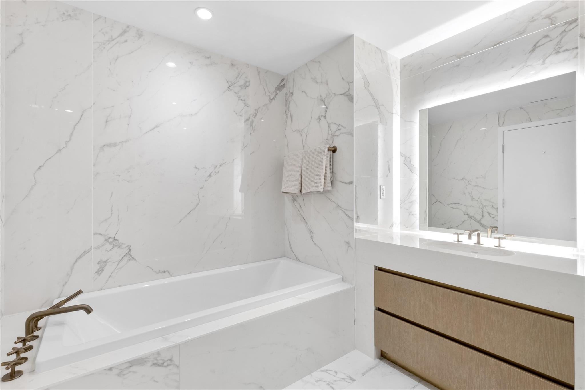 Four Seasons - Residential