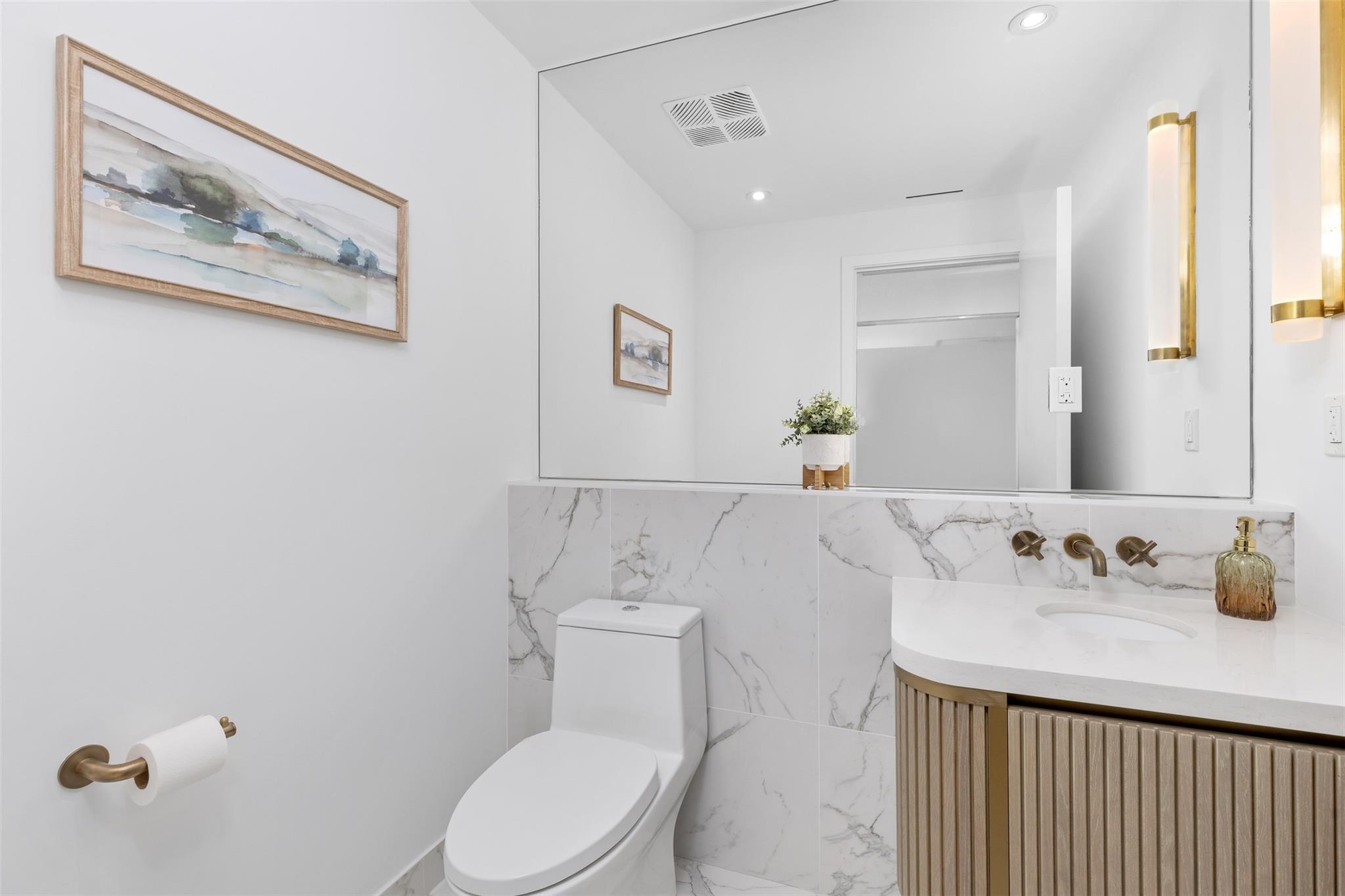 Four Seasons - Residential