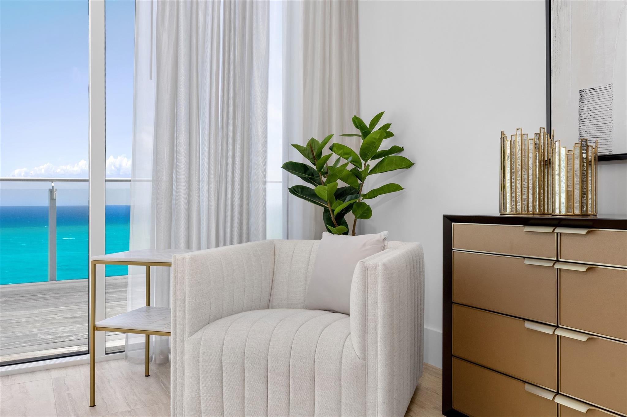 Four Seasons - Residential