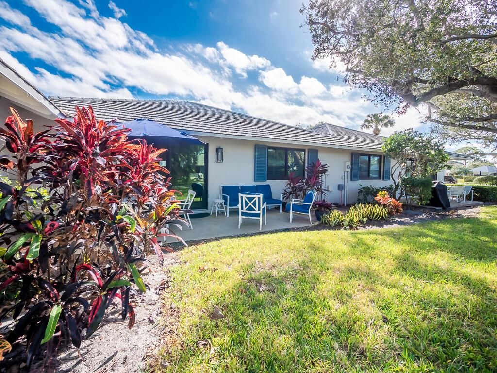 Photo of 703 Club Drive, Palm Beach Gardens, FL 33418 (MLS # R11096033)