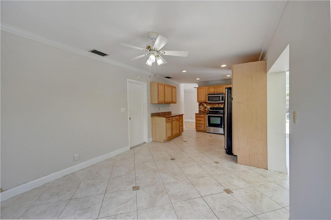 HIDDEN VALLEY SEC 2 - Residential Lease