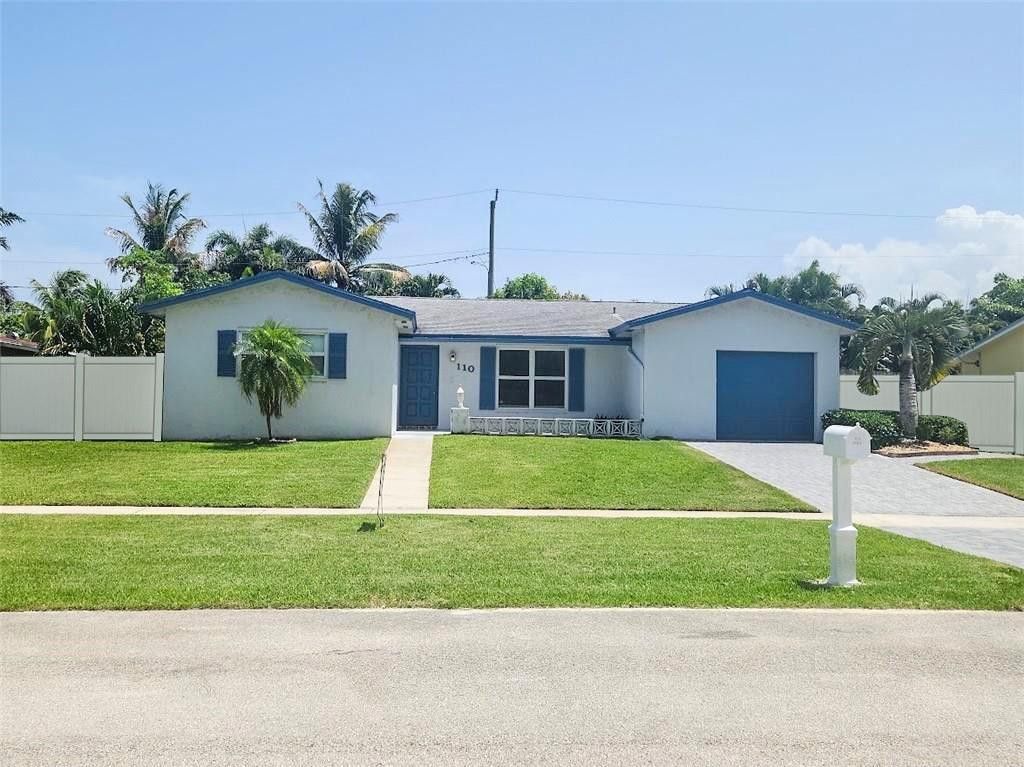 Photo of 110 Seminole Lane, Boca Raton, FL 33487 (MLS # F10531153)