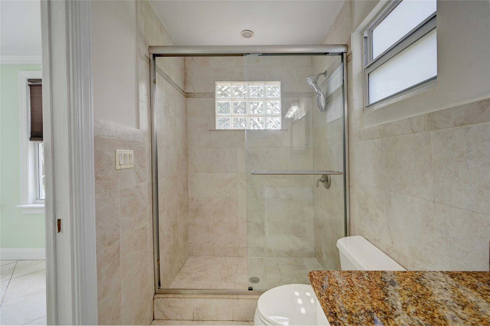 HIDDEN VALLEY SEC 2 - Residential Lease