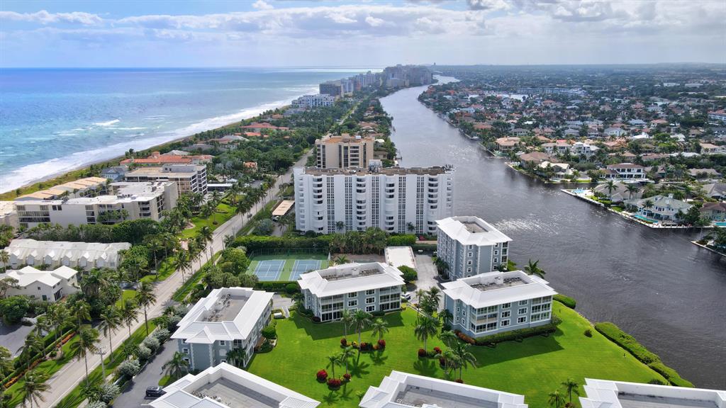 Coastal House - Residential