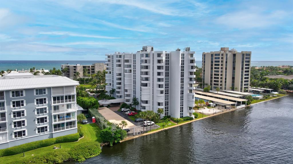Coastal House - Residential