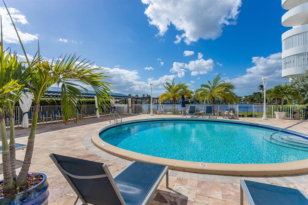 Coastal House - Residential